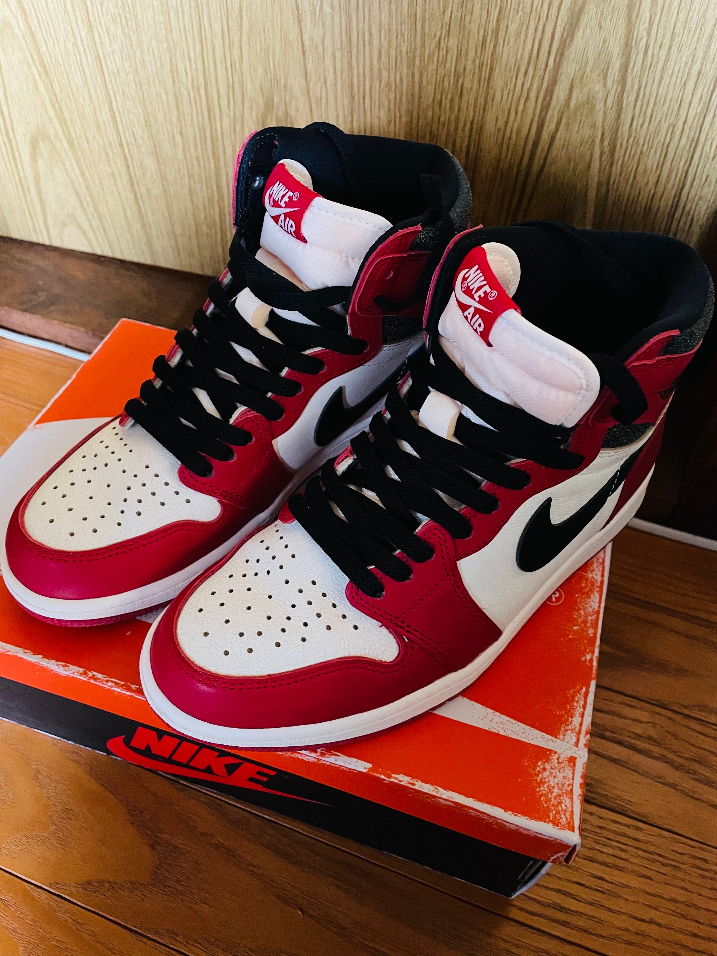 Nike Air Jordan 1 High OG "Lost & Found/Chicago"