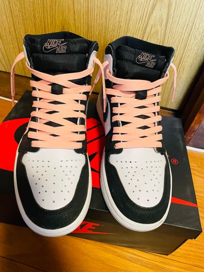 Nike Air Jordan 1 High OG "Bleached Coral"