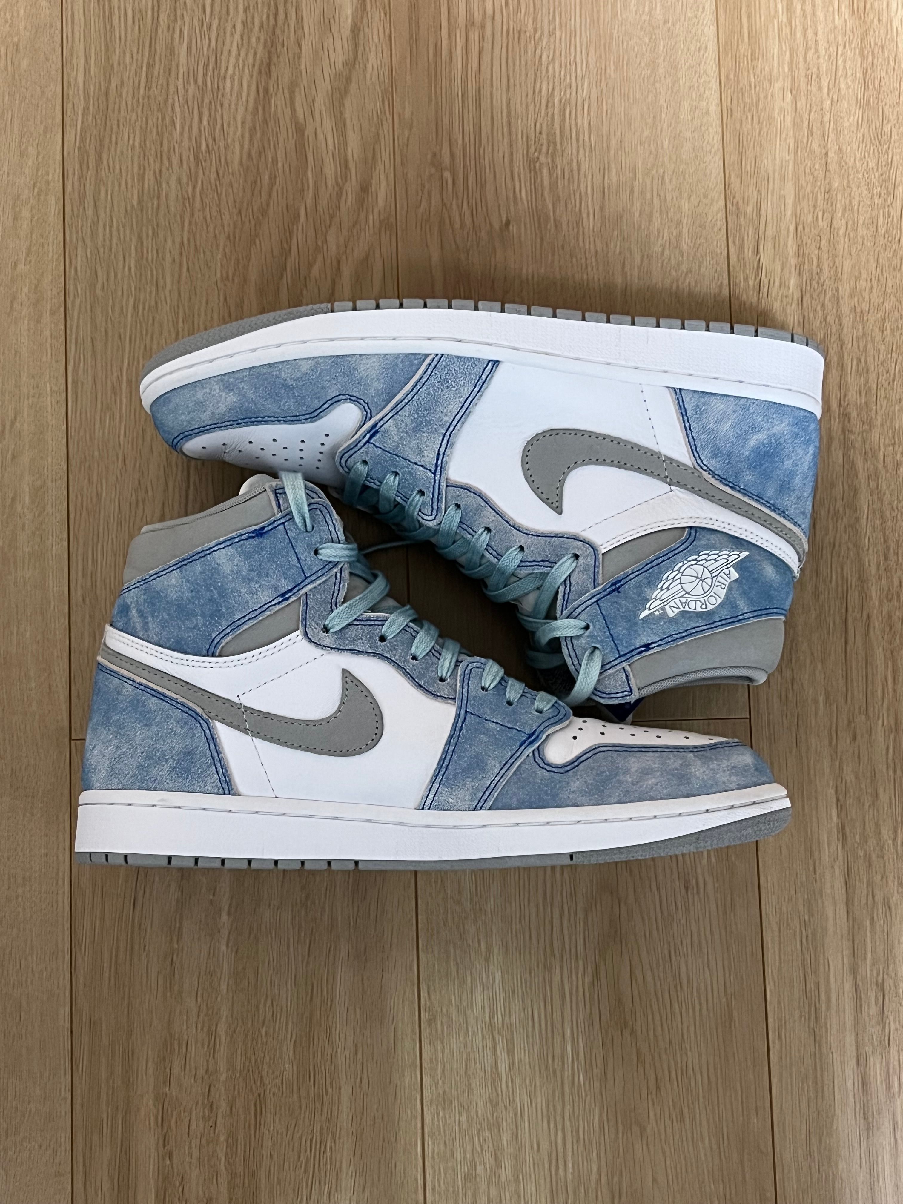 Nike Air Jordan 1 High OG "Hyper Royal"