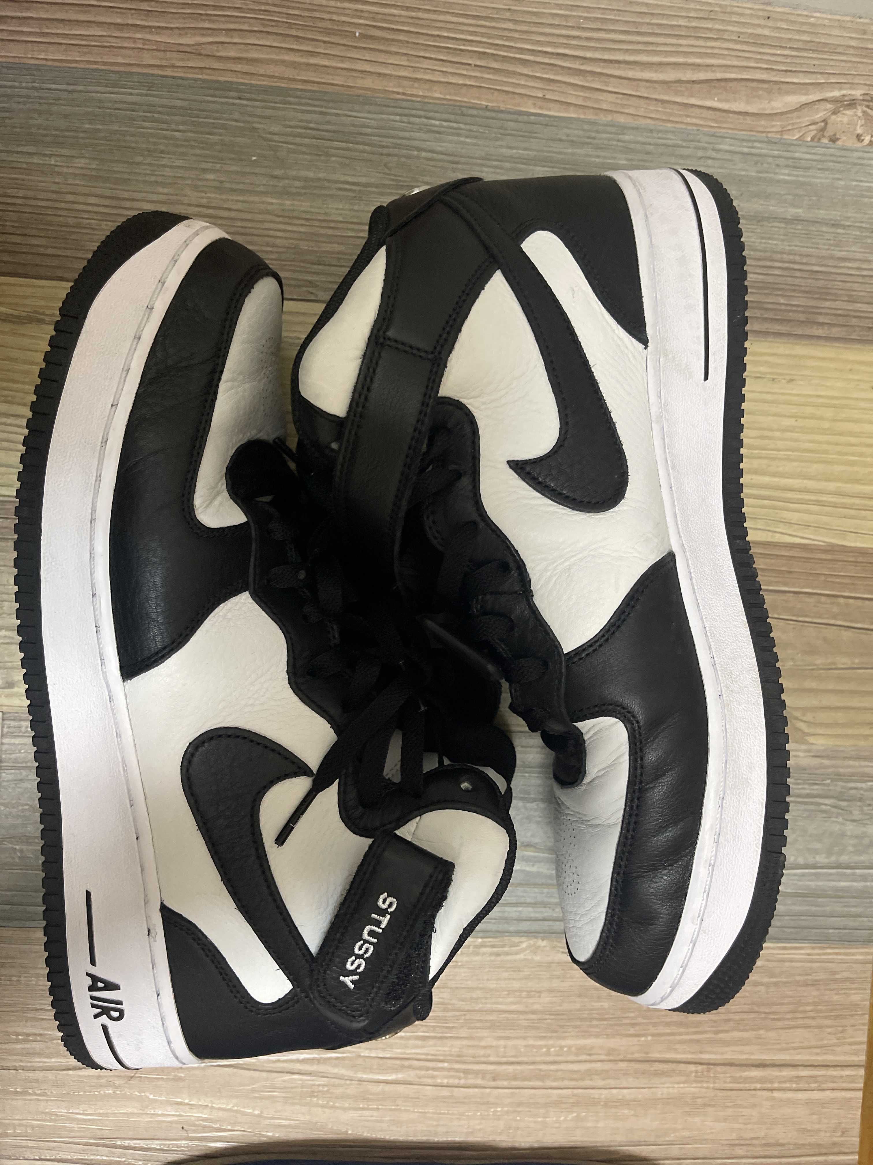 Stussy × Nike Air Force 1 Mid "Black and Light Bone"