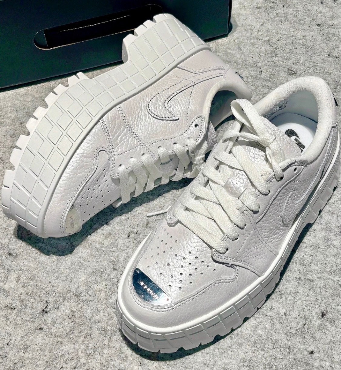 ジョーダン エアジョーダン1 ブルックリン (JORDAN Air Jordan 1