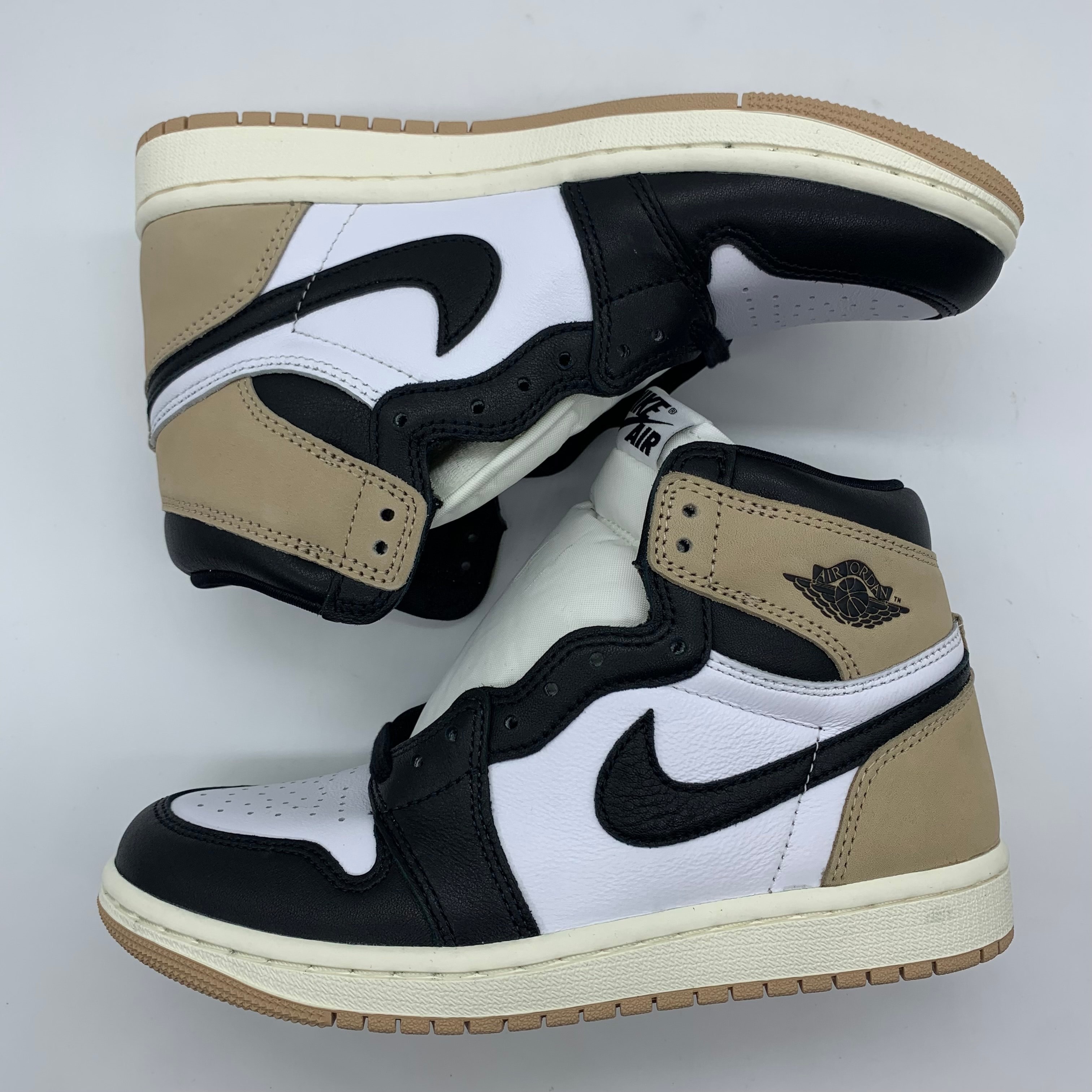 Nike Women's Air Jordan 1 Retro High OG "Latte"