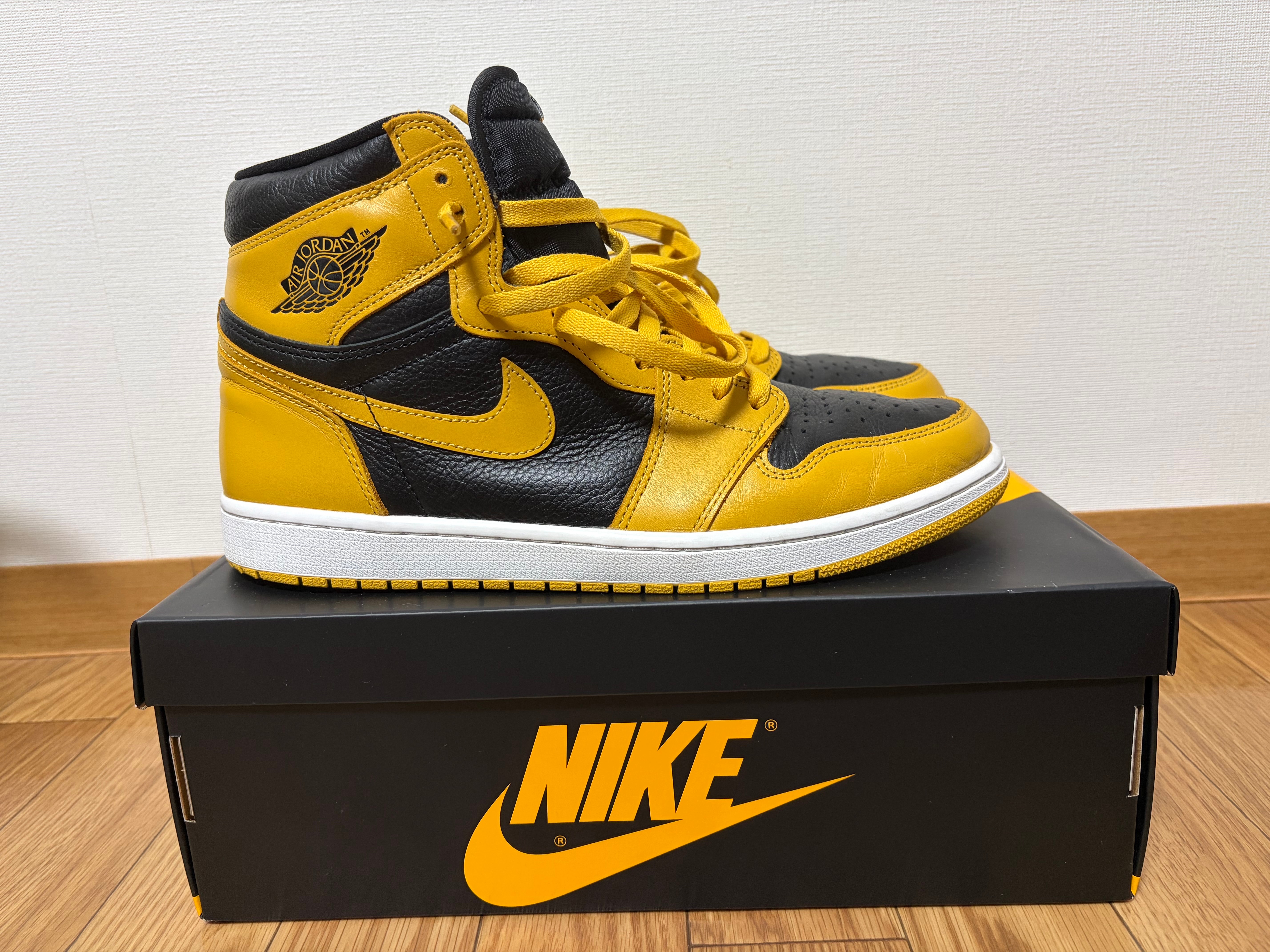 Nike Air Jordan 1 High OG "Pollen"