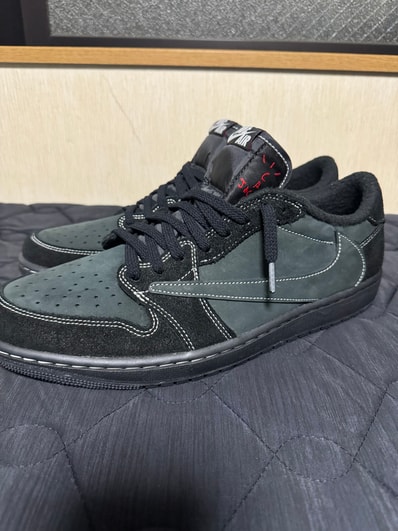 Travis Scott × Nike Air Jordan 1 Low OG SP "Black Phantom"