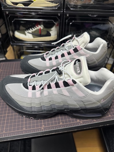 Nike Women's Air Max 95 OG Big Bubble "Medium Grey/Pink Foam"