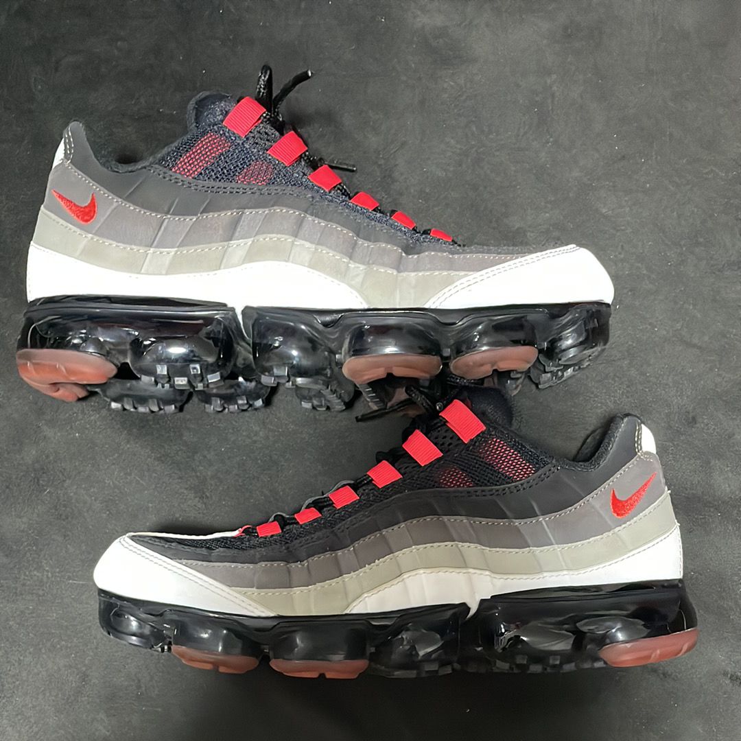 NIKE AIR VAPORMAX 95 "COMET"