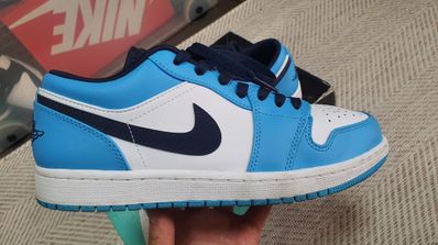 Nike Air Jordan 1 Low "University Blue"