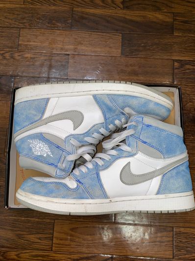 Nike Air Jordan 1 High OG "Hyper Royal"