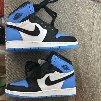 Nike GS Air Jordan 1 Retro High OG "University Blue/UNC Toe"