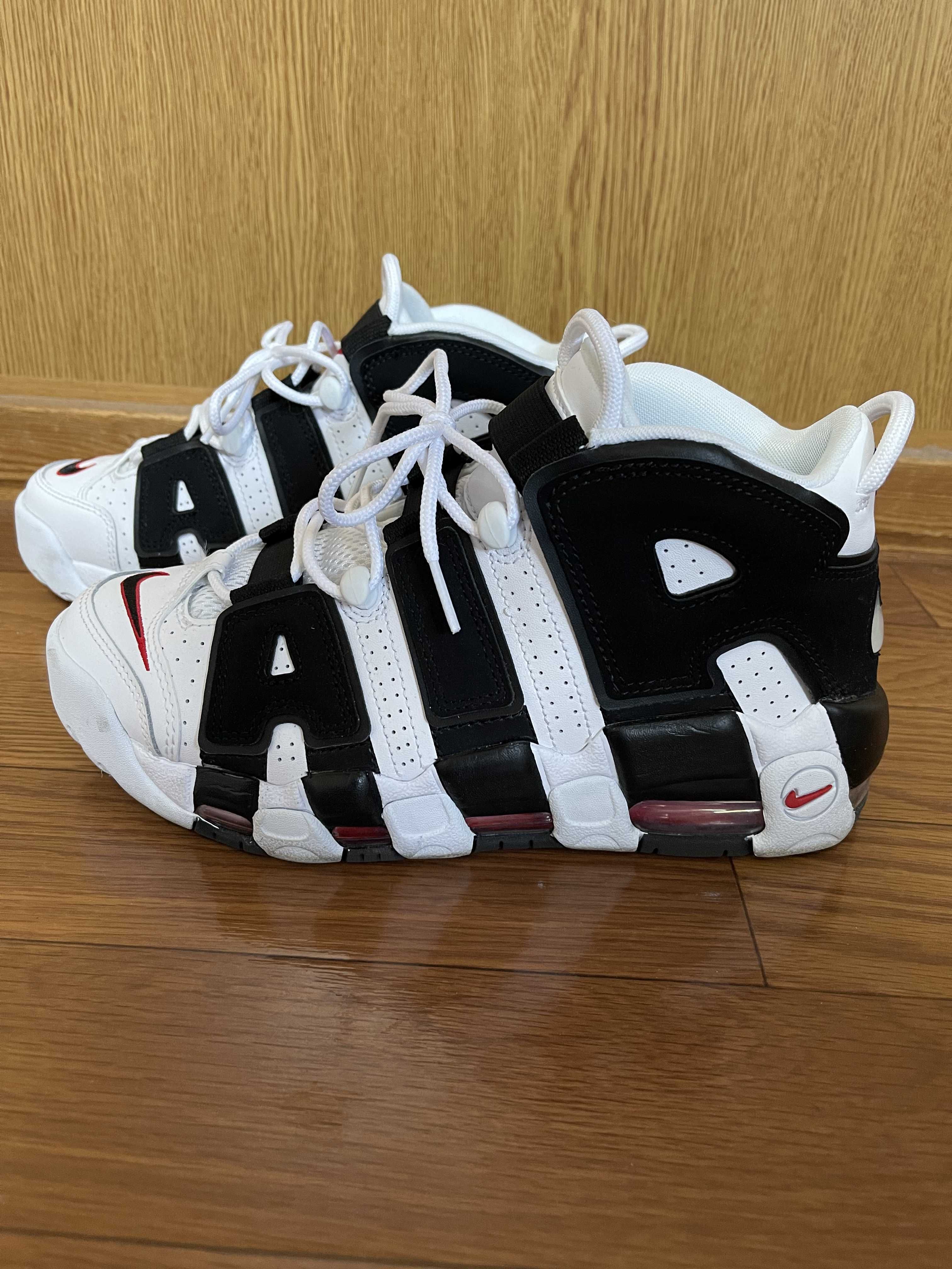 NIKE AIR MORE UPTEMPO "WHITE/BLACK/UNIVERSITY RED"(2020)