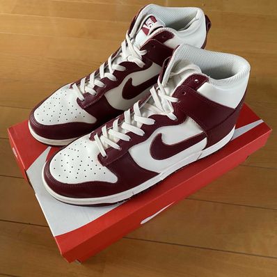 NIKE Women's DUNK HIGH "TEAM RED"
