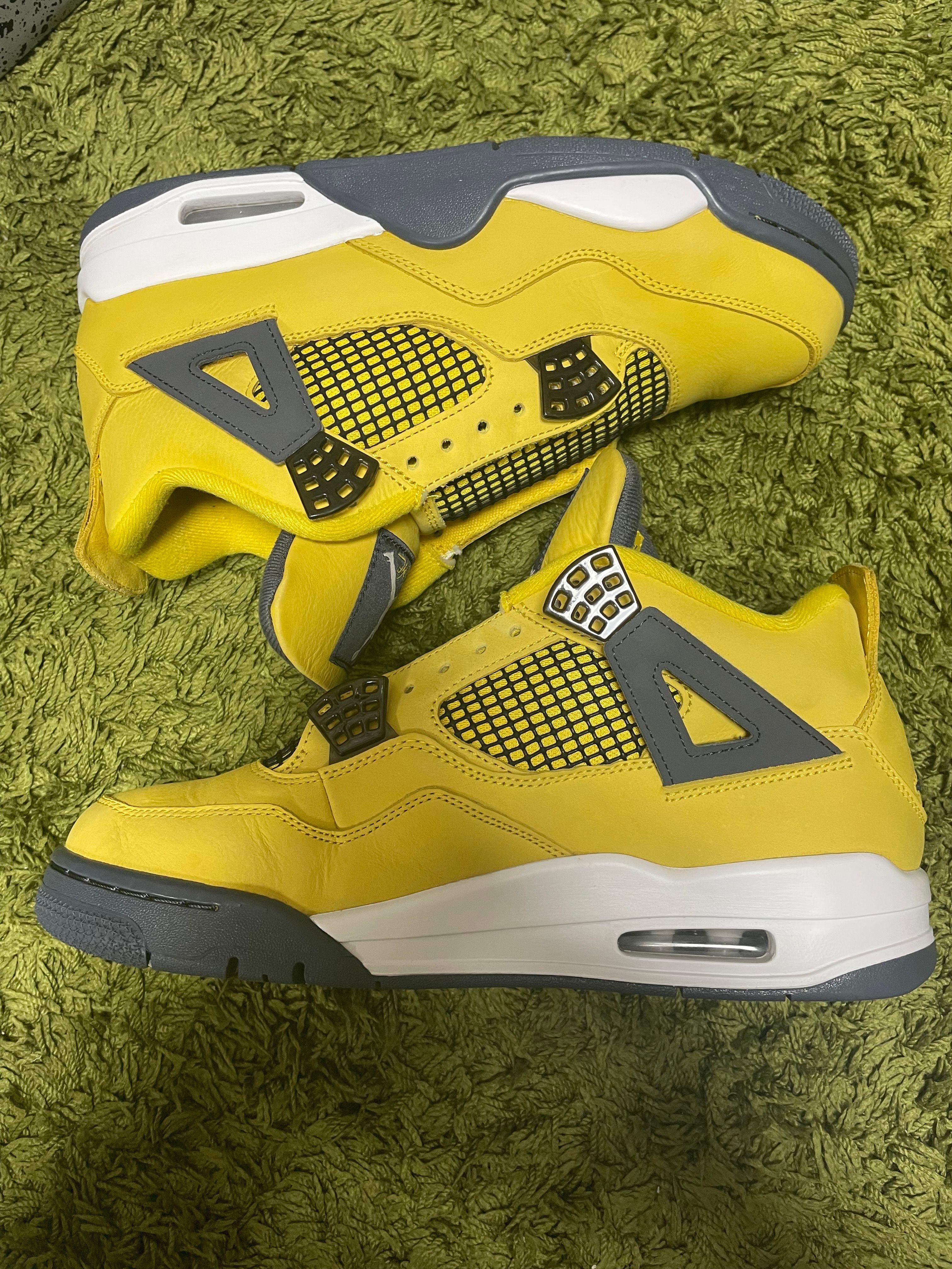 Nike Air Jordan 4 "Tour Yellow"
