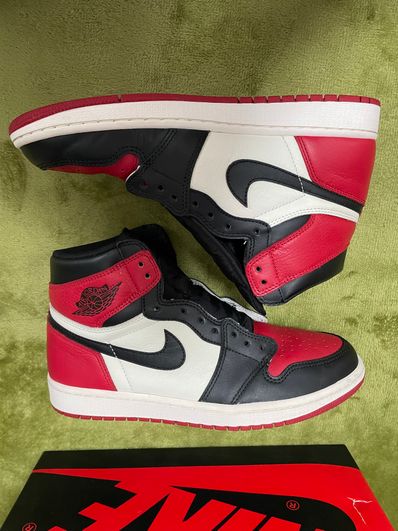 Nike Air Jordan 1 Retro High OG "Bred Toe"