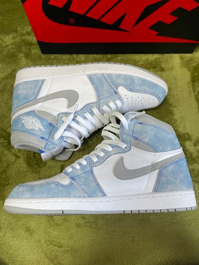 Nike Air Jordan 1 High OG "Hyper Royal"