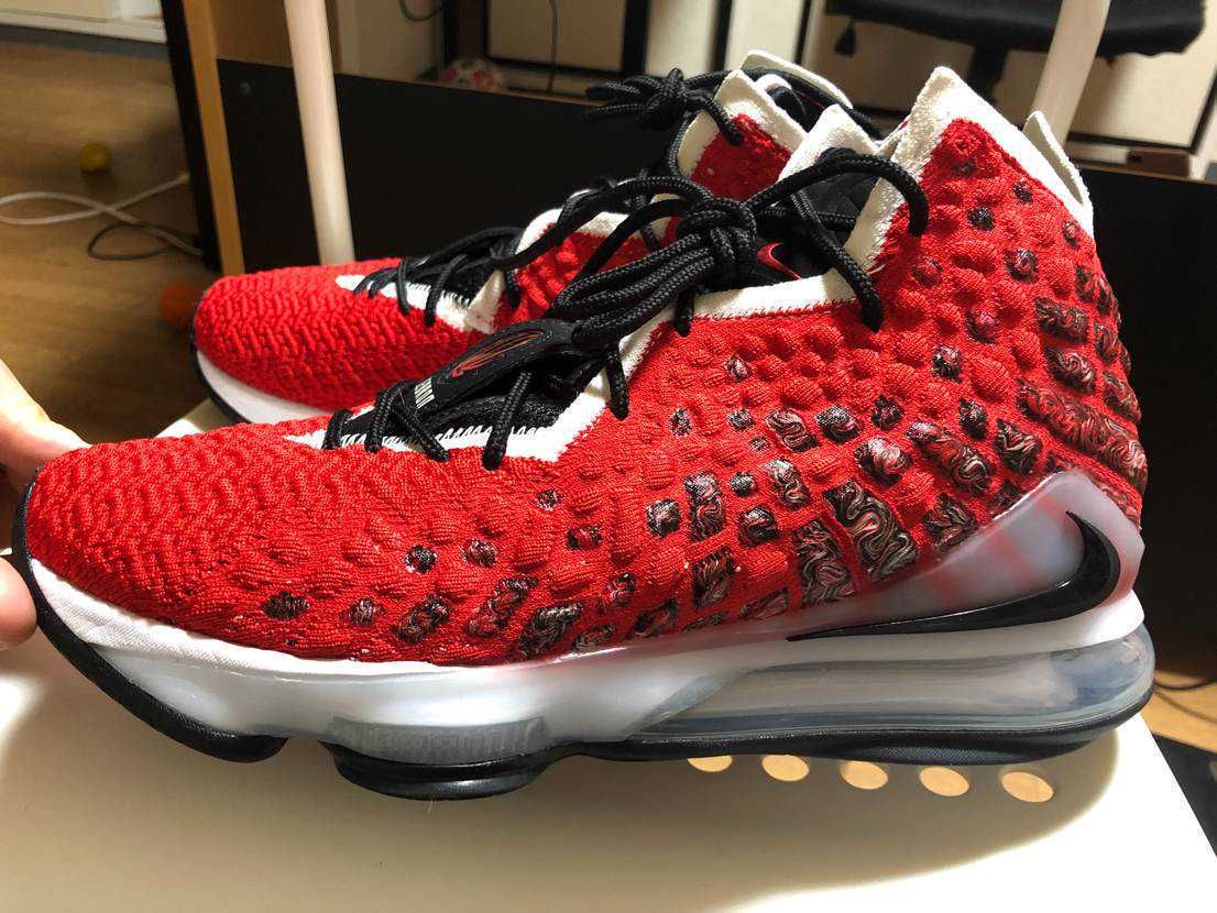 NIKE LEBRON 17 "UPTEMPO"