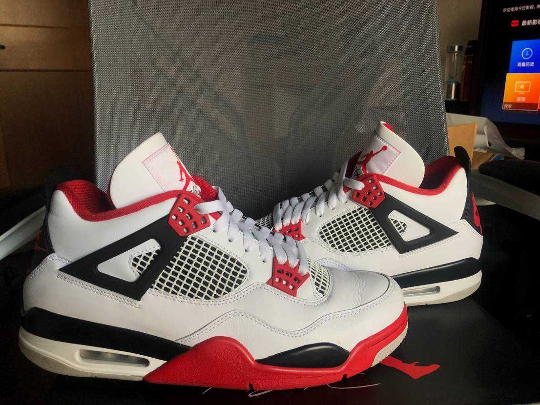Nike Air Jordan 4 Retro OG "Fire Red" (2020)