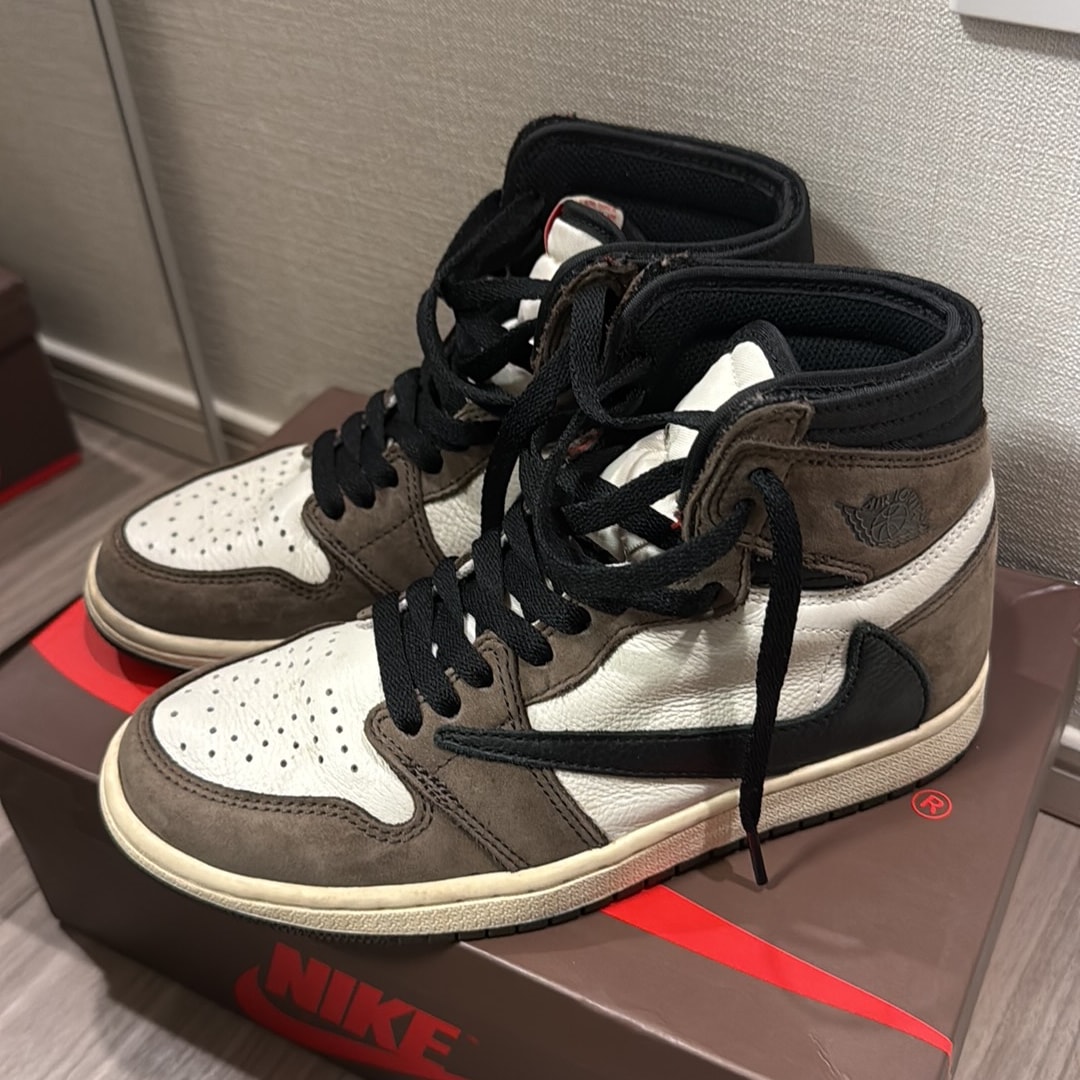 Travis Scott × Nike Air Jordan 1 Retro High OG TS SP "Sail/Dark Mocha"