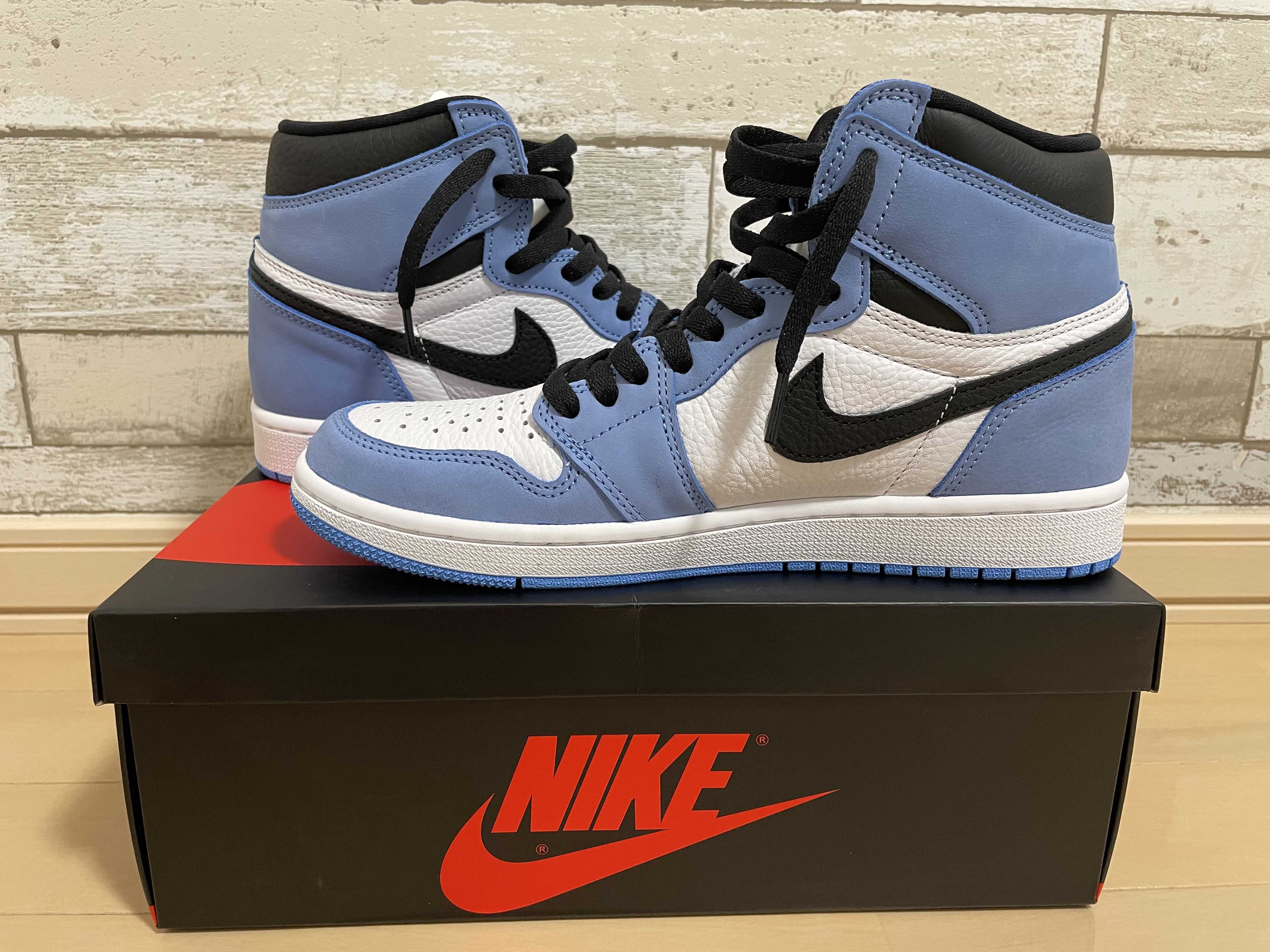 Nike Air Jordan 1 High OG "University Blue"