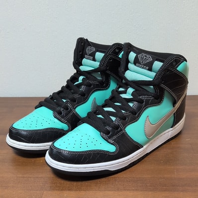Diamond Supply × Nike SB Dunk High "Tiffany"