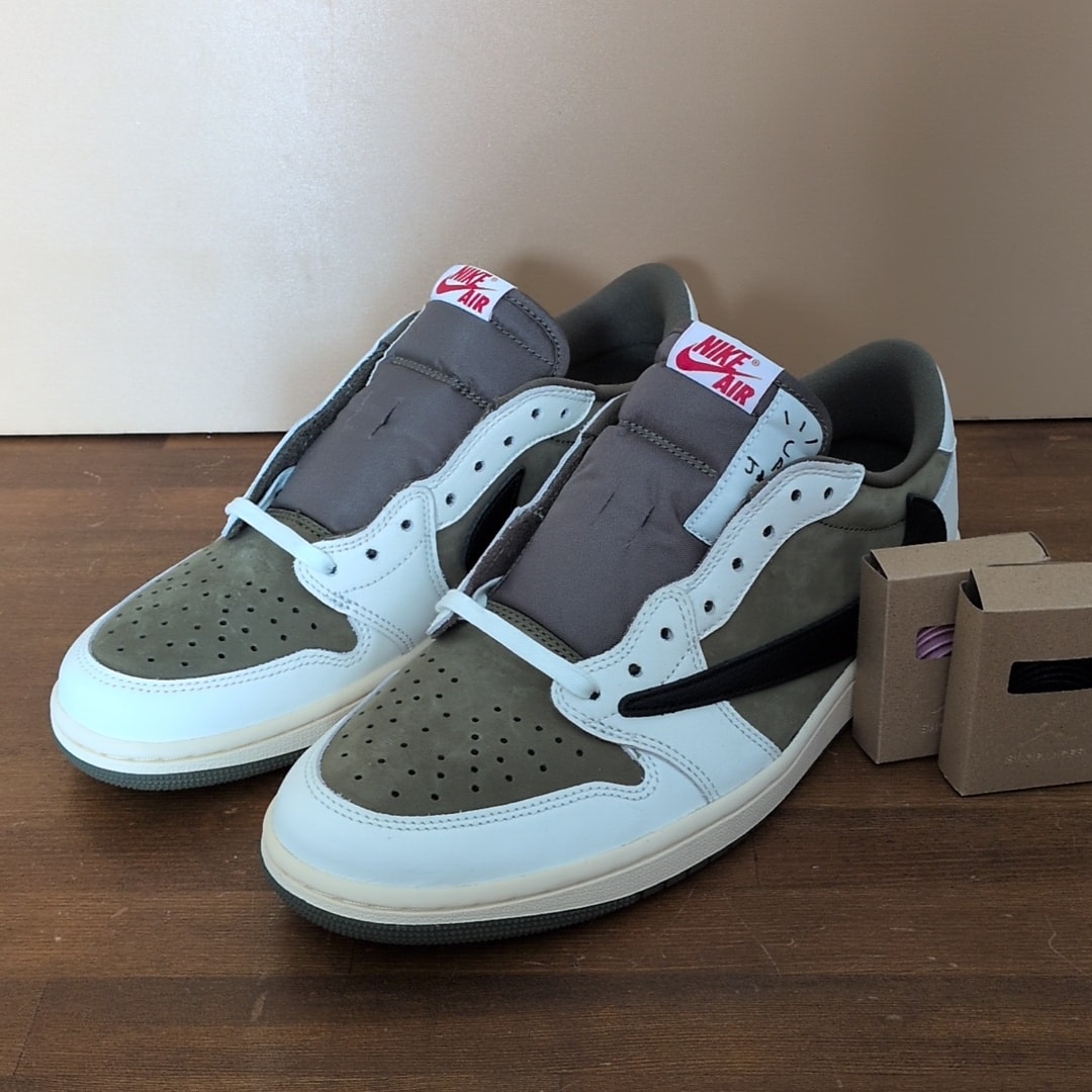Travis Scott × Nike Air Jordan 1 Low OG SP "Reverse Olive"