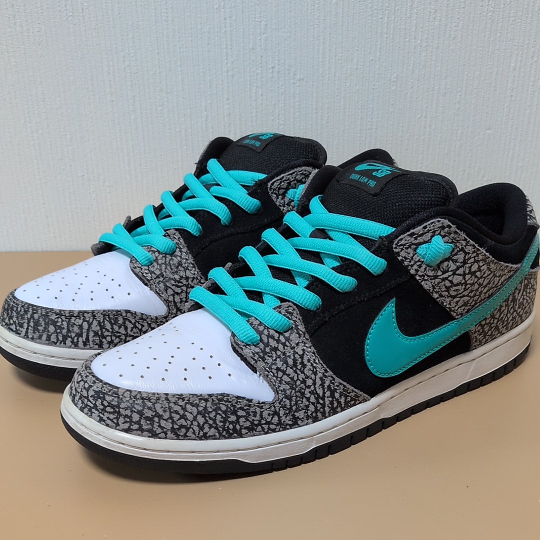 Nike SB Dunk Low "Elephant/Safari"