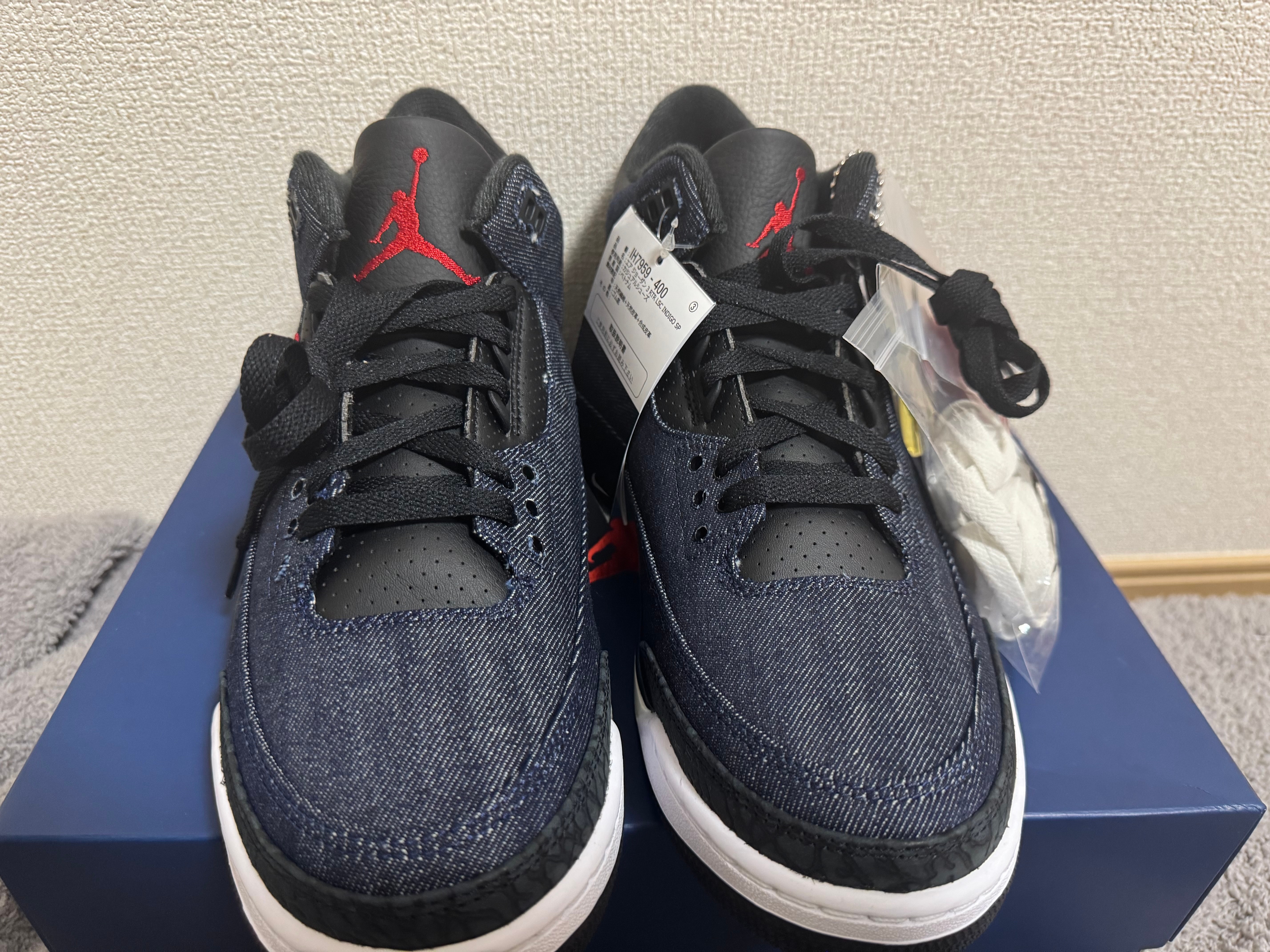 Levi’s × Nike Air Jordan 3 Retro SP "Indigo and Gym Red" (LEVI'S Tab)