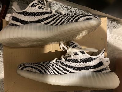 adidas YEEZY Boost 350 V2 "Zebra"