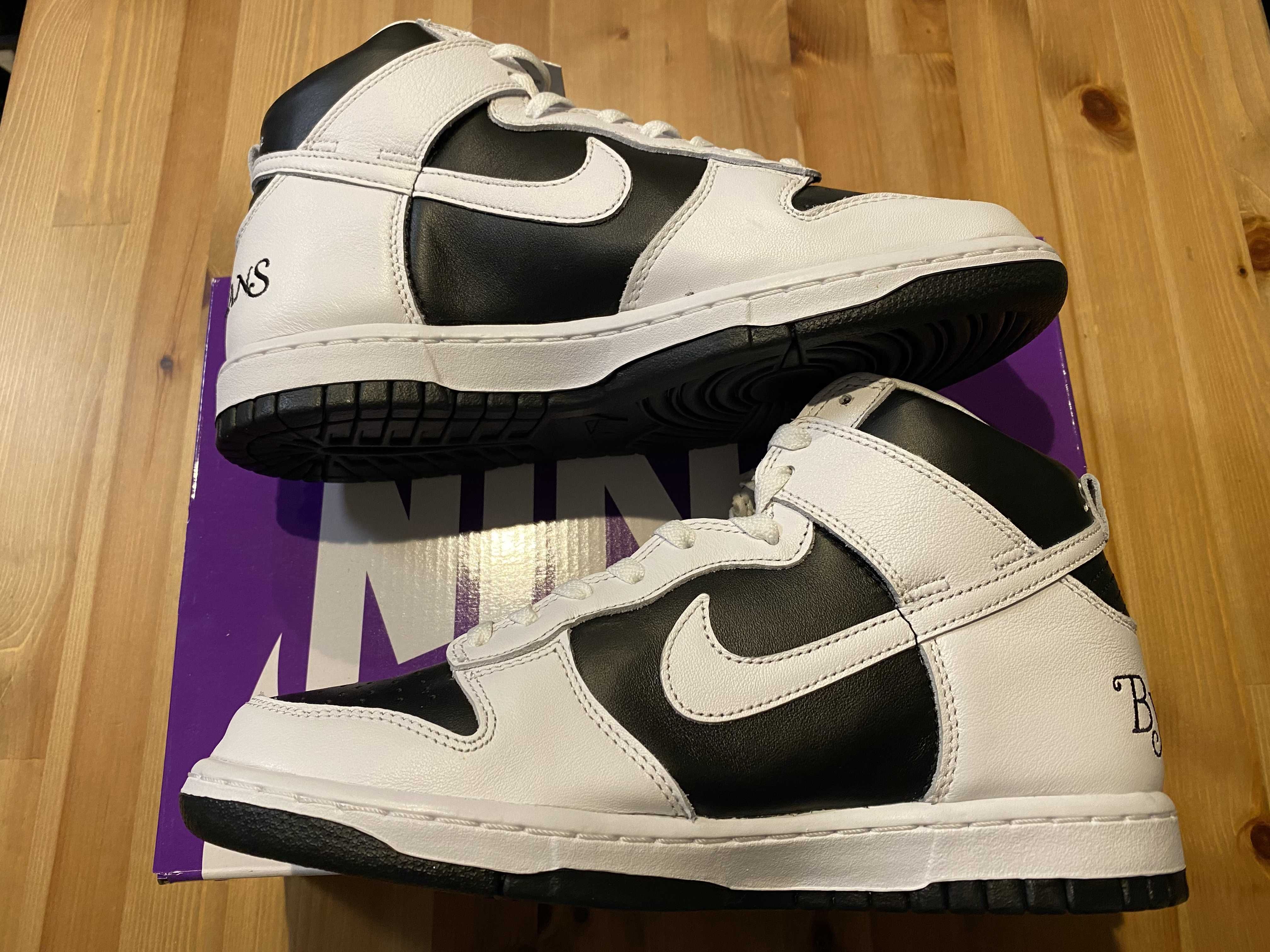 Supreme × Nike SB Dunk High By Any Means "White Black"