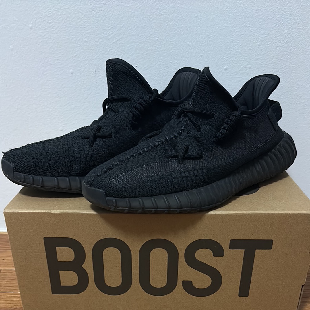 adidas YEEZY Boost 350V2 "Onyx"