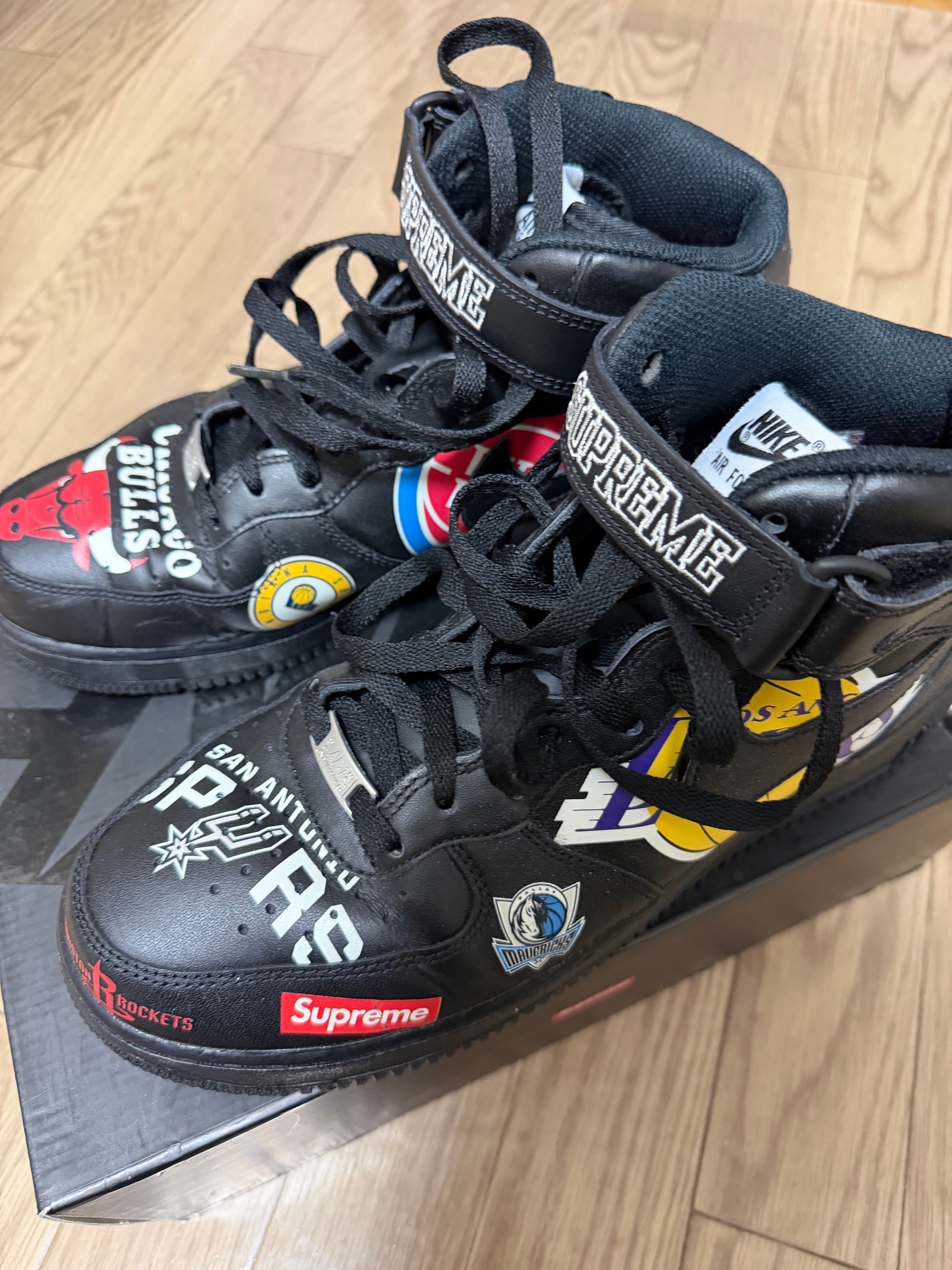 Supreme × NBA × Nike Air Force 1 Mid '07 "Black"