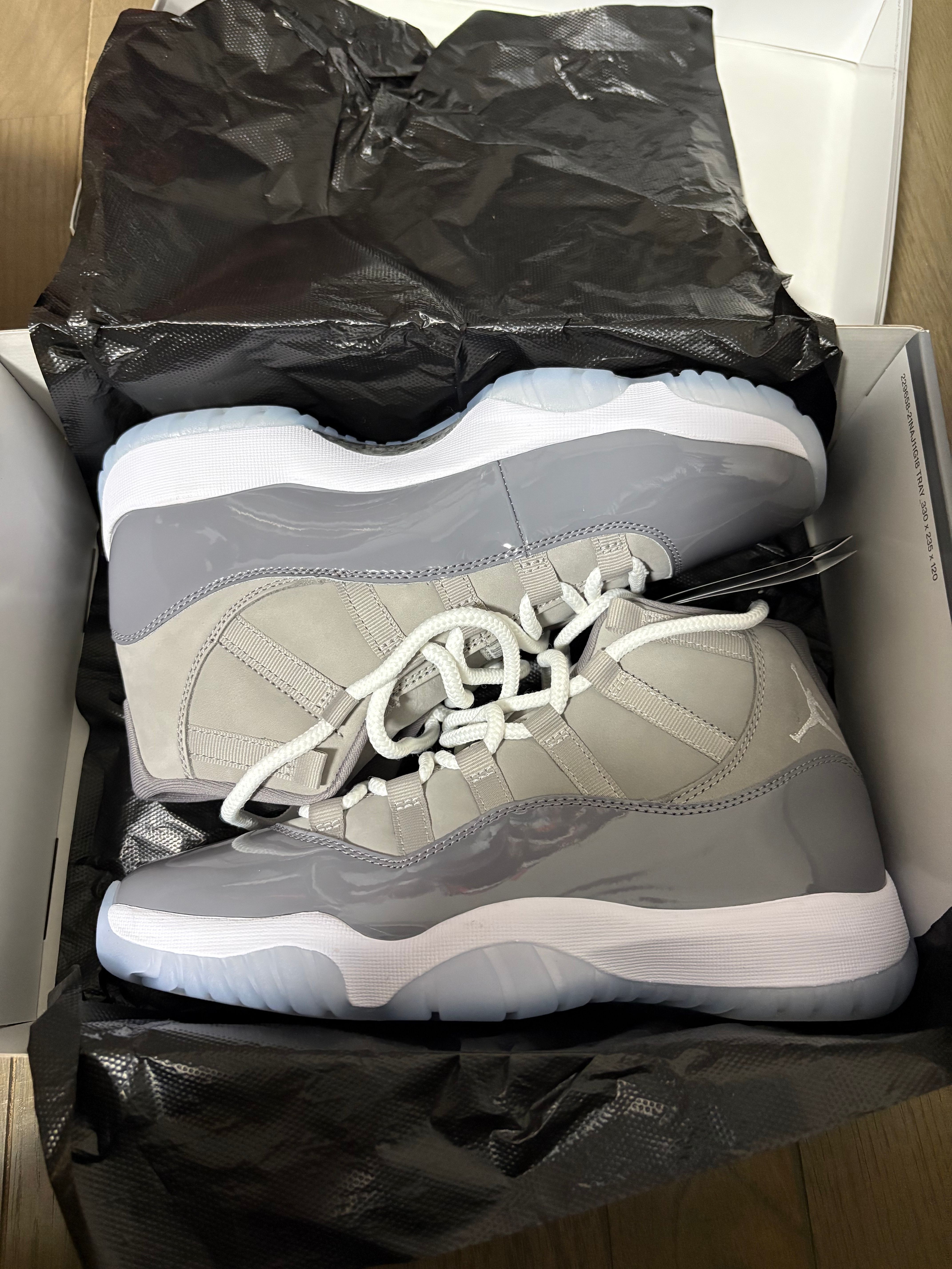 Nike Air Jordan 11 Retro "Cool Grey"