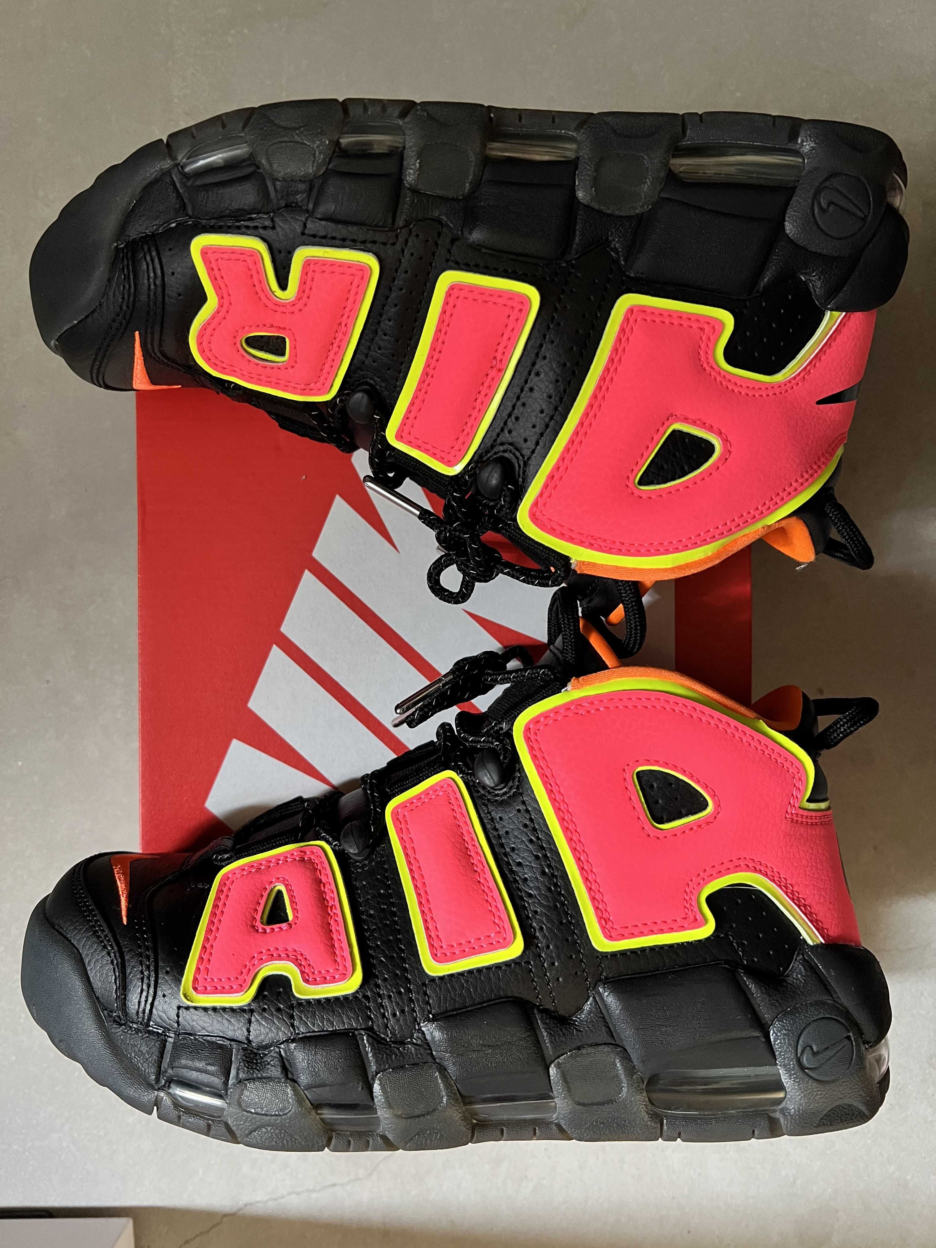 NIKE Women's AIR MORE UPTEMPO "HOT PUNCH"