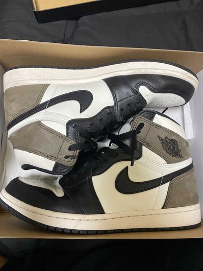 Nike Air Jordan 1 High OG "Sail/Dark Mocha/Black"