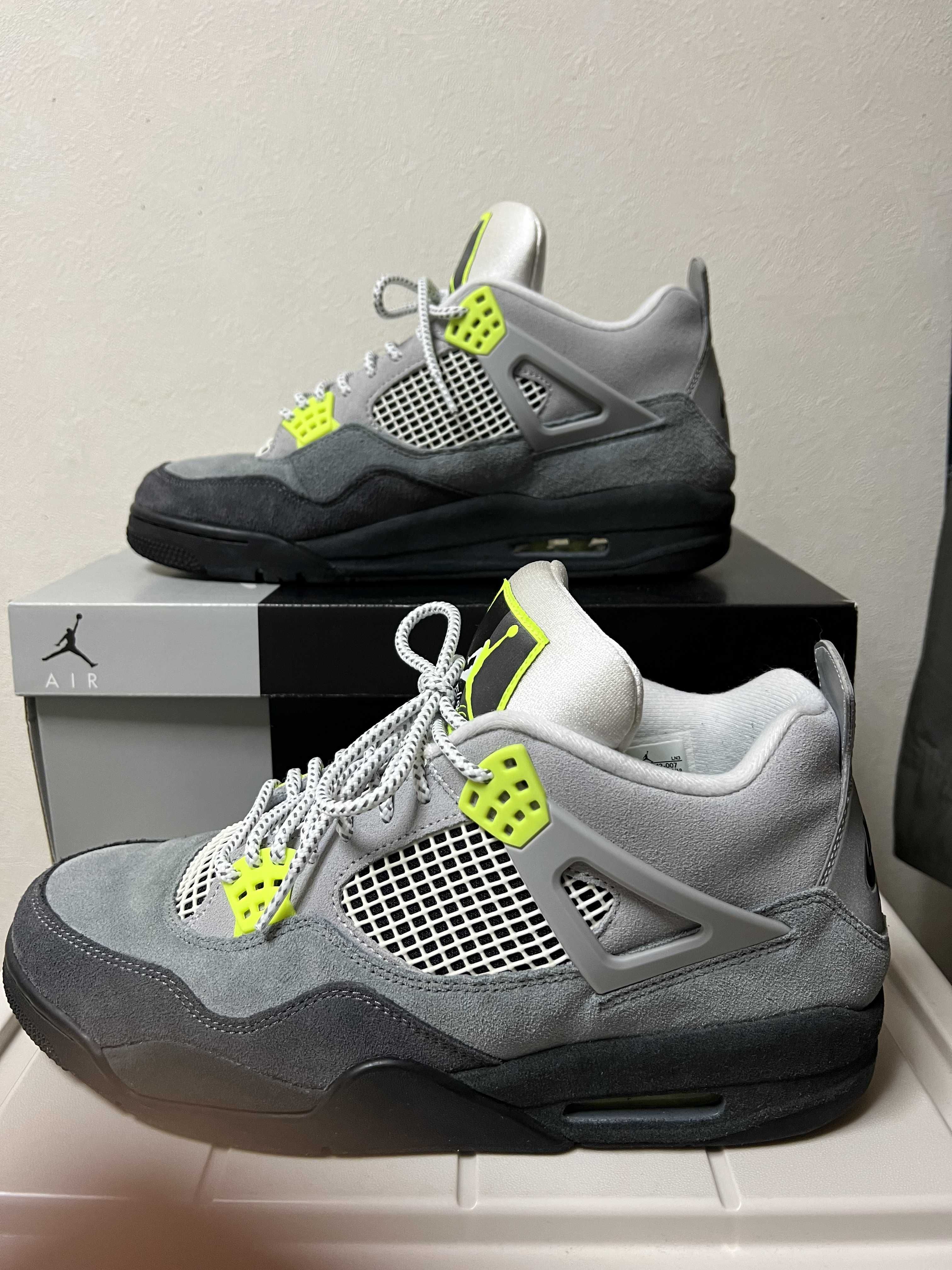 NIKE AIR JORDAN 4 RETRO LE "NEON"