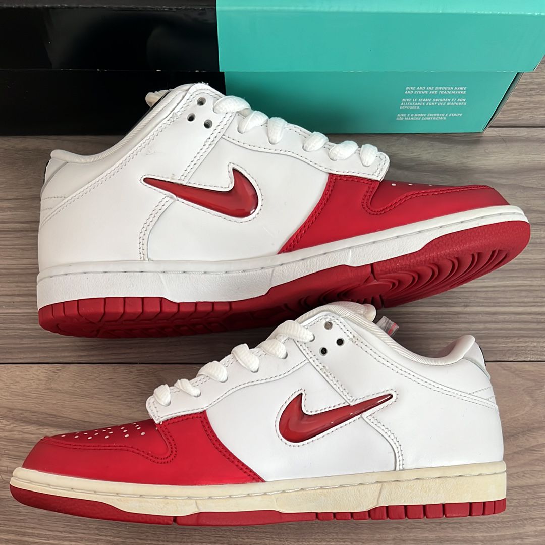 Supreme × Nike Dunk Low "Varsity Red/White"