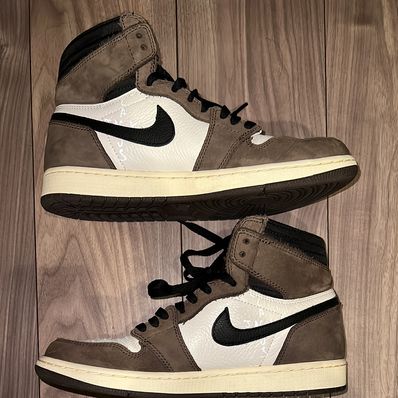 Travis Scott × Nike Air Jordan 1 Retro High OG TS SP "Sail/Dark Mocha"