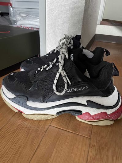 BALENCIAGA Triple S "Black/Red"