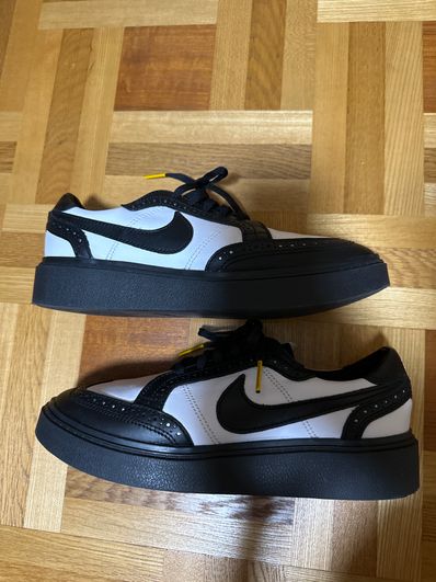 PEACEMINUSONE × Nike Kwondo 1 "Black and White" / G-DRAGON
