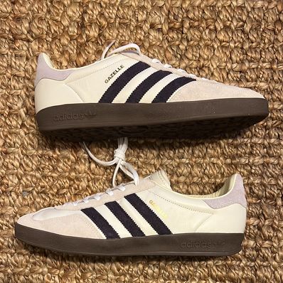 emmi Exclusive adidas Gazelle Indoor "Off White/Aurora Black/Gum"