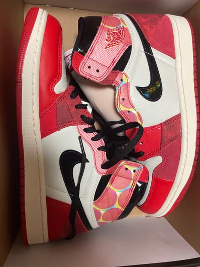 Spider-Man × Nike Air Jordan 1 Retro High OG SP "Spider-Man: Across the Spider-Verse/University Red"