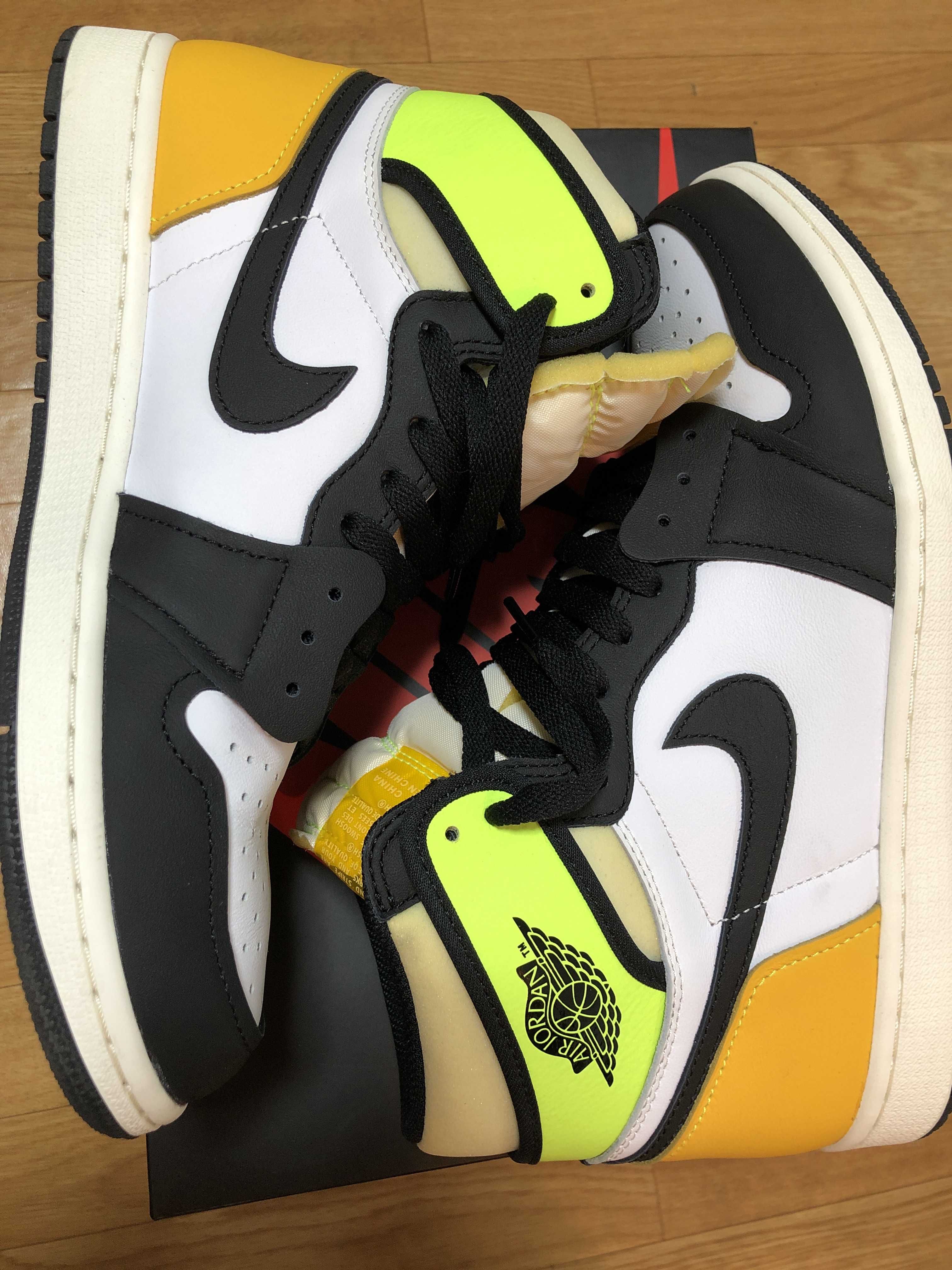 Nike Air Jordan 1 High OG "Volt Gold"