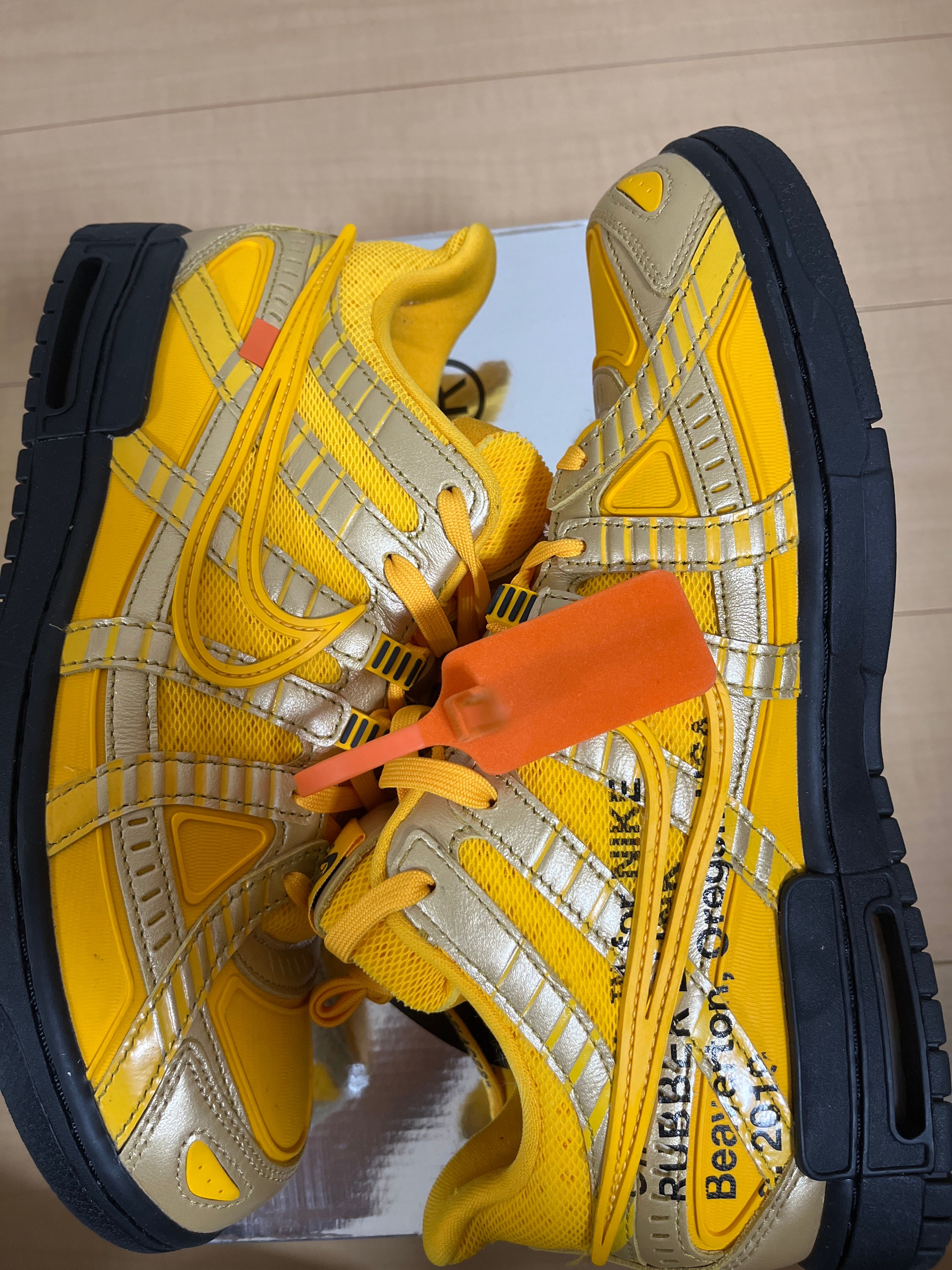 Off-White × Nike Air Rubber Dunk "University Gold"