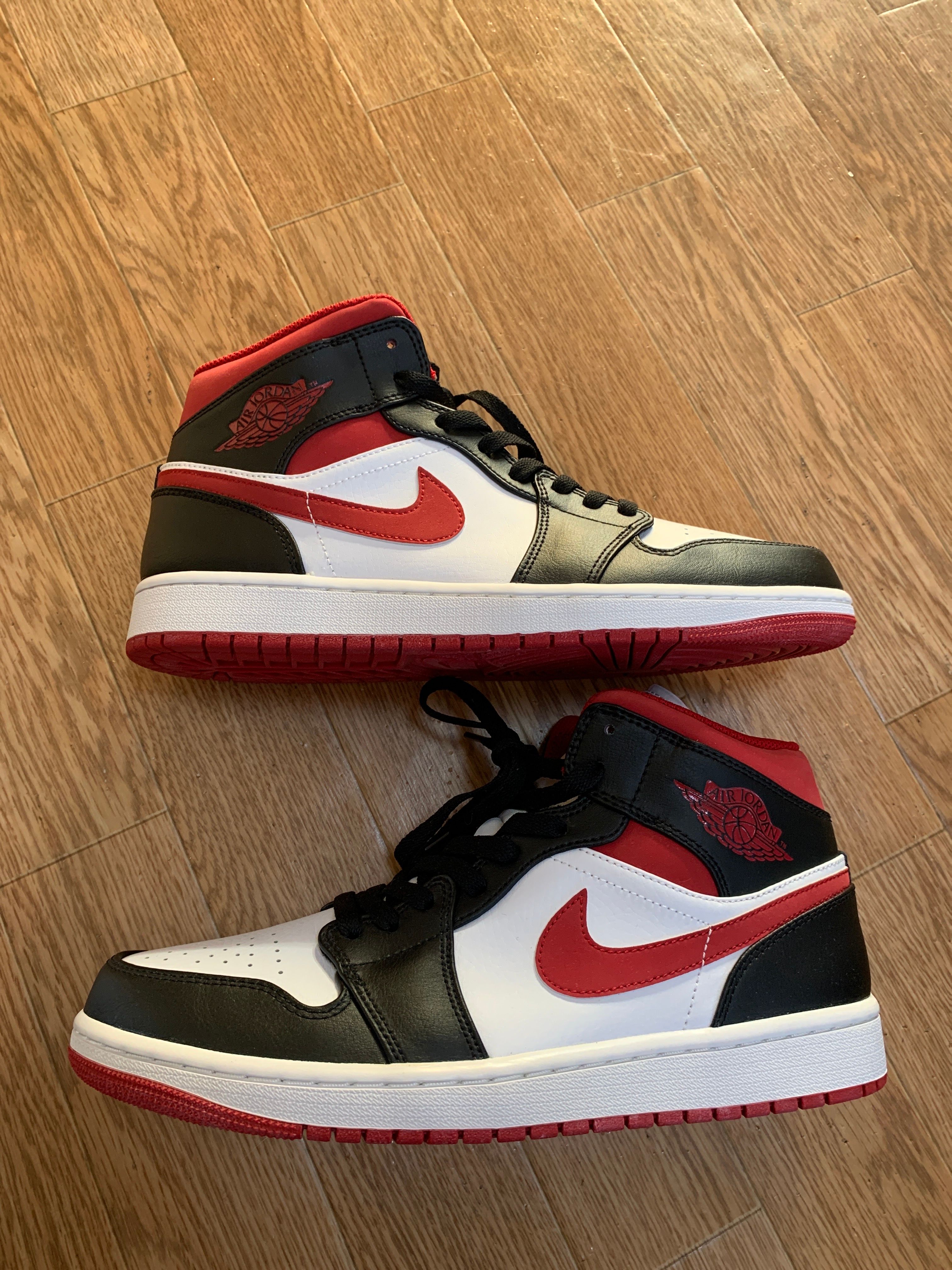 Nike Air Jordan 1 Mid "White/Gym Red Black"