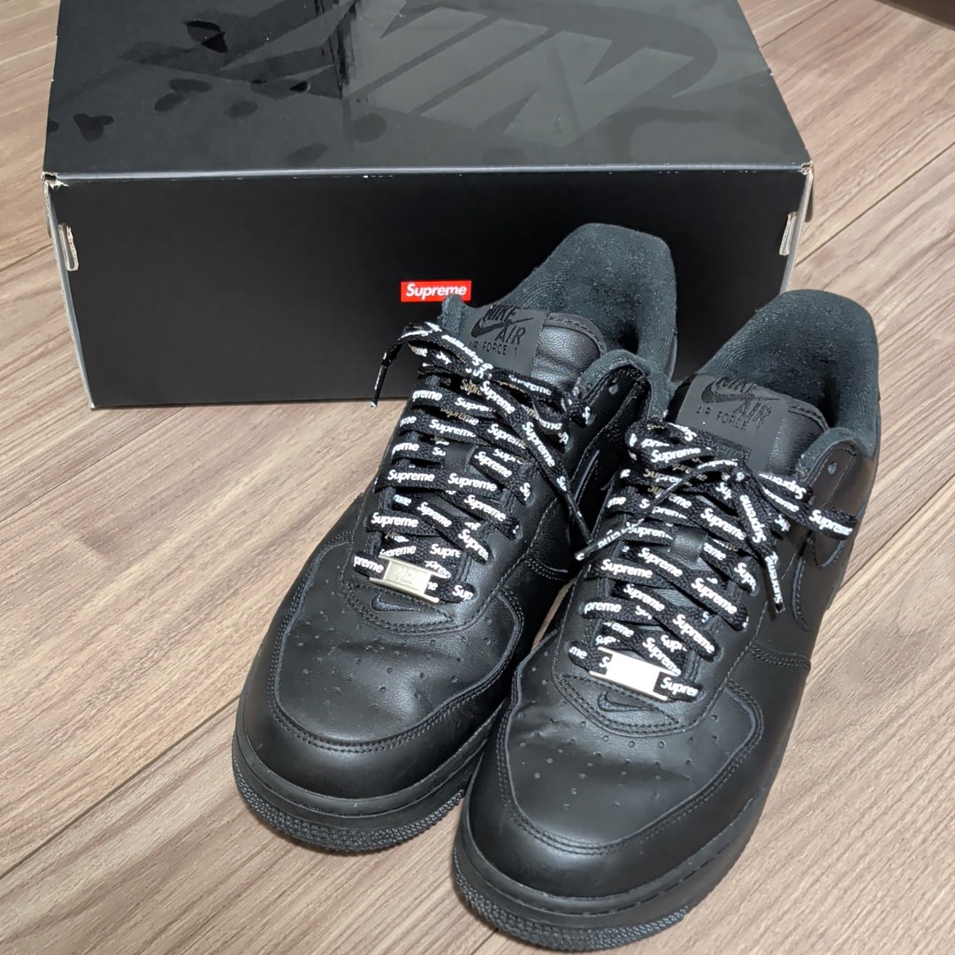 Supreme × Nike Air Force 1 Low "Black"