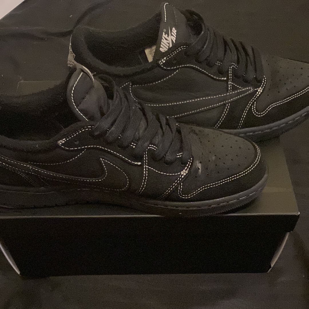 Travis Scott × Nike Air Jordan 1 Low OG SP "Black Phantom"
