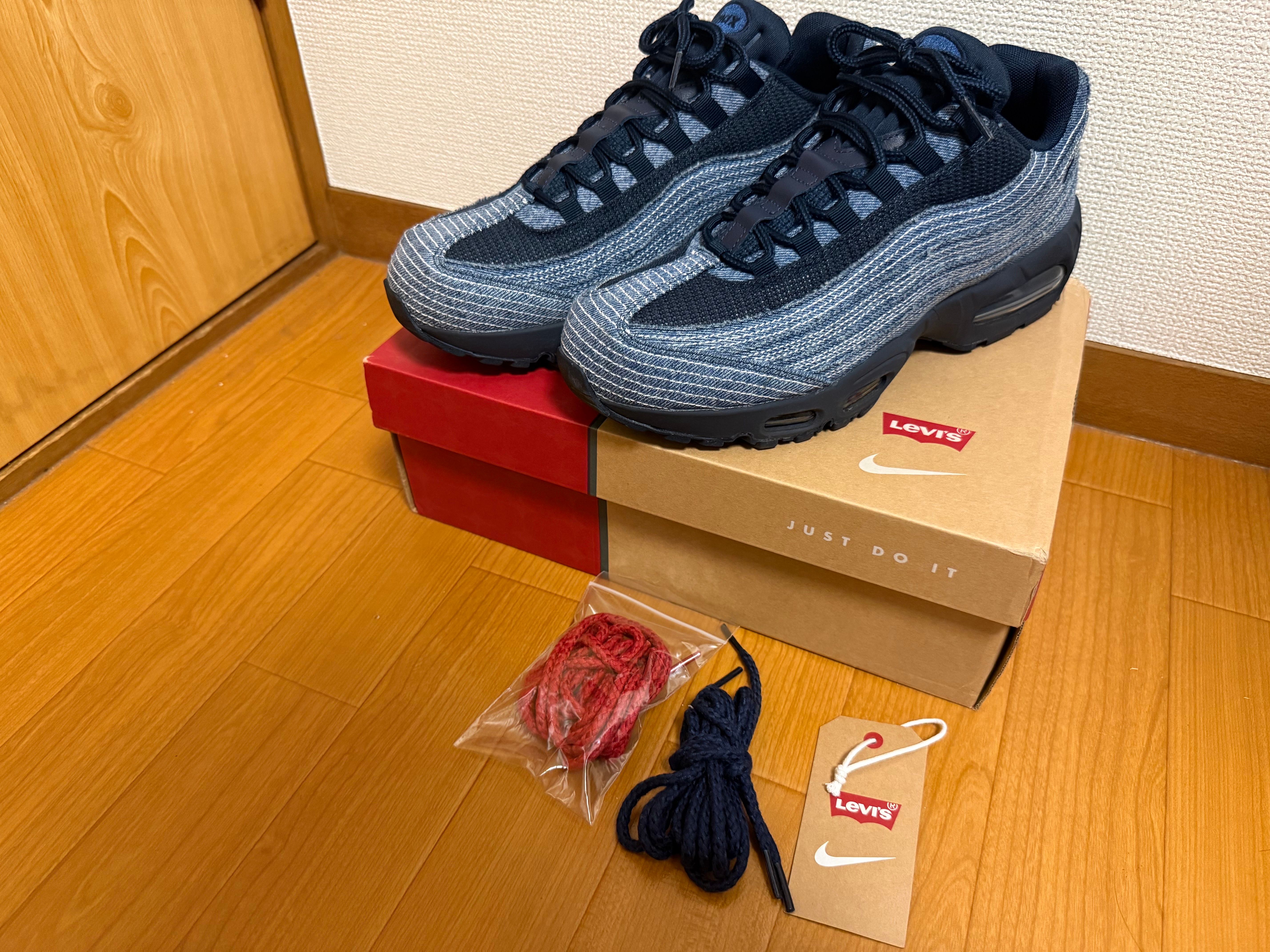 Levi's × Nike Air Max 95 OG "Denim Blue"
