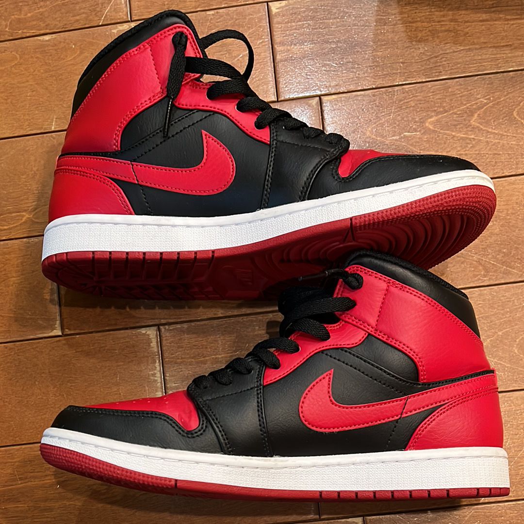 Nike Air Jordan 1 Mid "Bred"