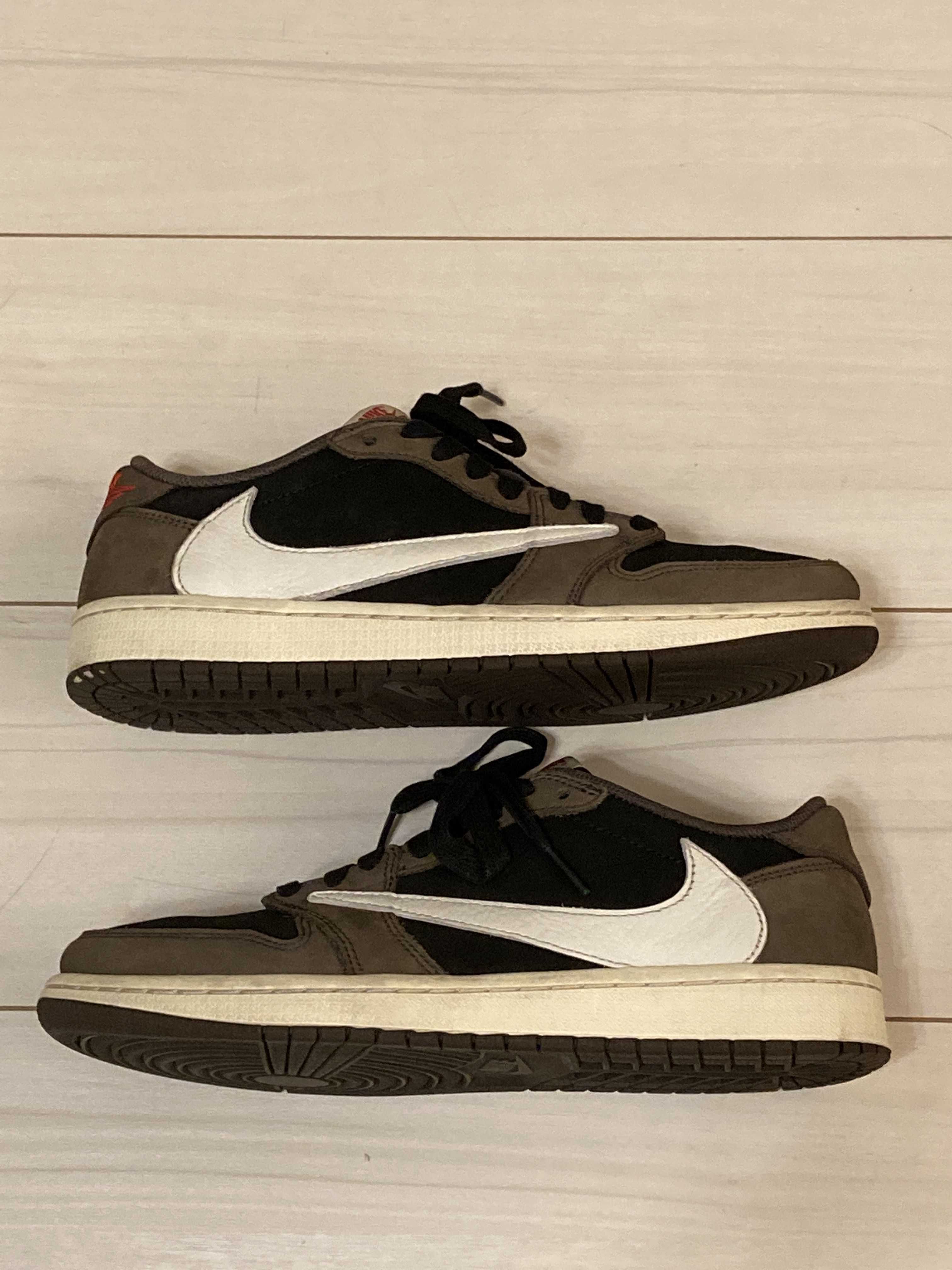 Travis Scott × Nike Air Jordan 1 Low OG SP-T  "Black/Dark Mocha"