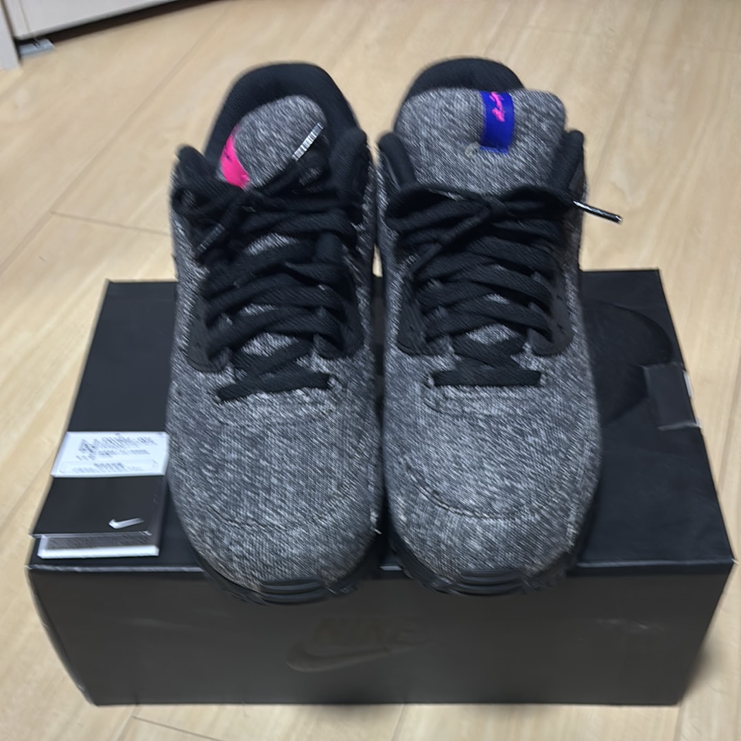 ループウィーラー × ナイキ エアマックス90 "グレー/ブラック"