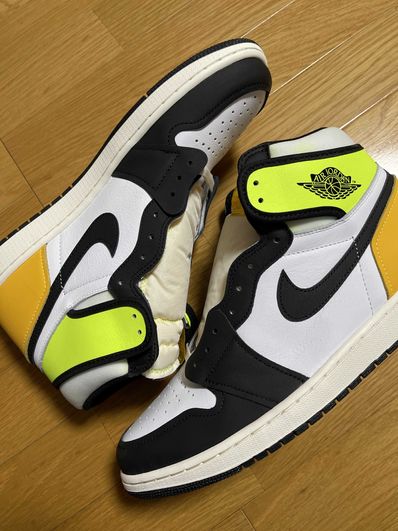 Nike Air Jordan 1 High OG "Volt Gold"